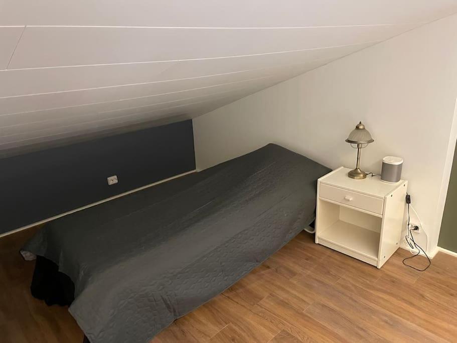 Nyrenoverat Strandnaera Med Fantastisk Utsikt Rimbo Ngoại thất bức ảnh
